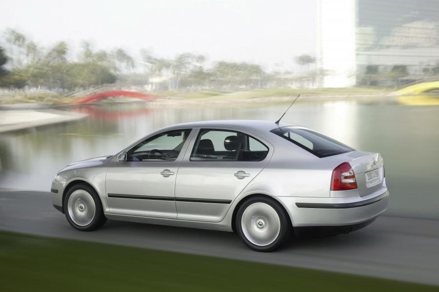  Skoda Octavia (1Z) 2004 года  (фото 17 из 38)
